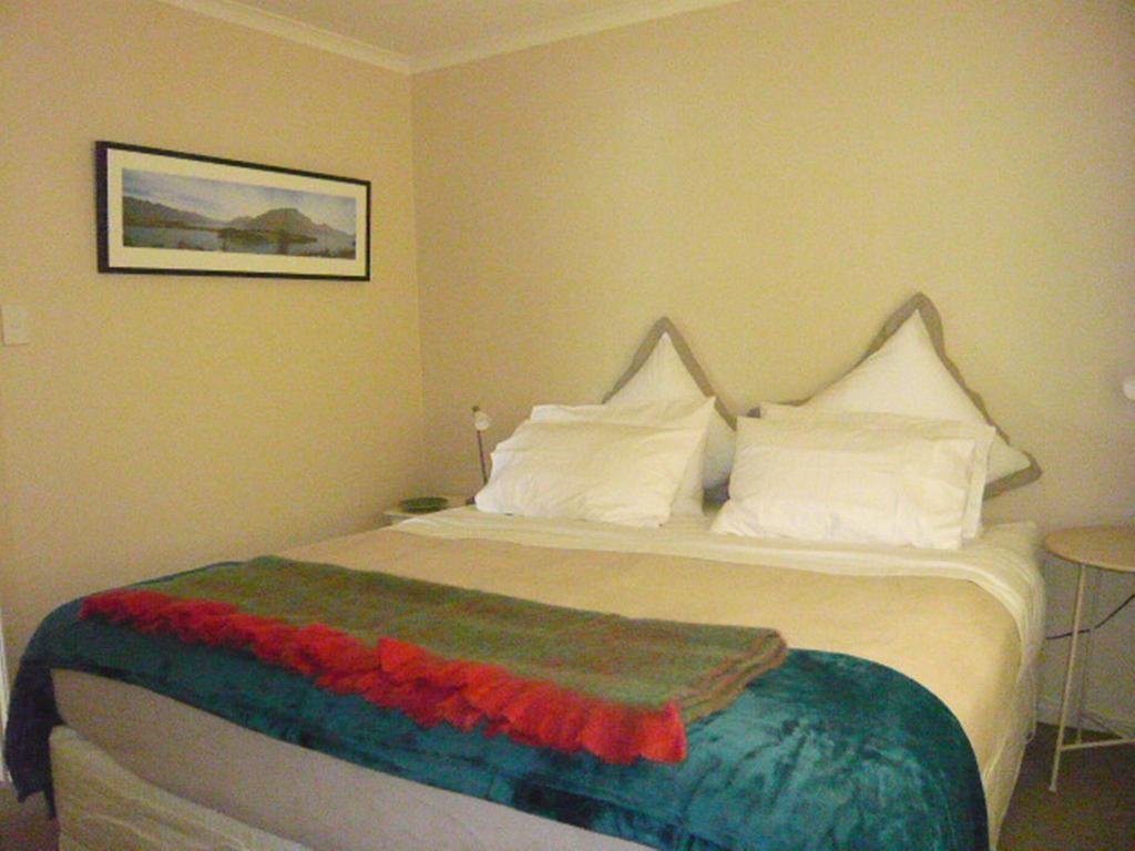 The B & B On The Hill Квинстаун Номер фото